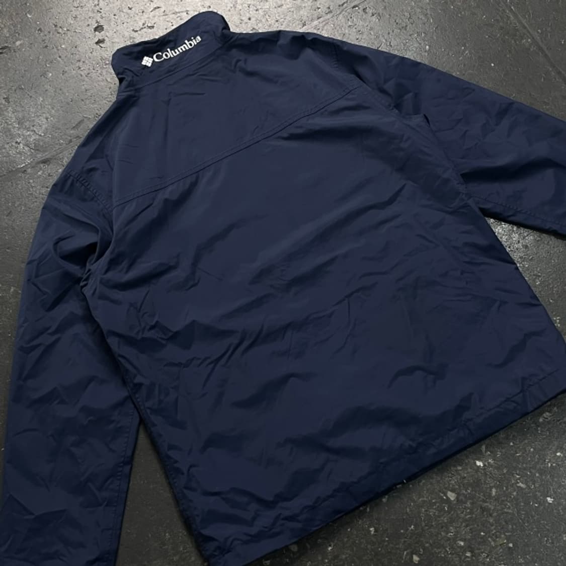 100 콜럼비아 바람막이  상품이미지5