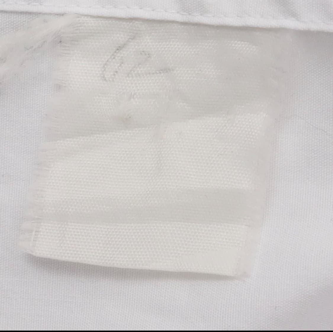 지방시 무슈 화이트 시그니처 로고 셔츠 상품이미지9