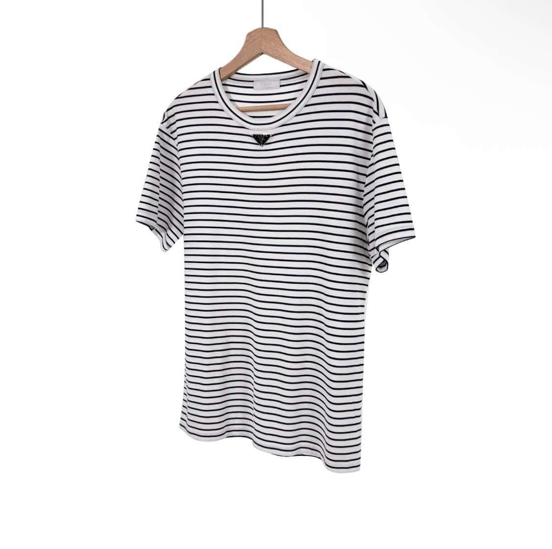 [XL] 프라다 여성 삼각로고 스트라이프 반팔 티셔츠 화이트 UJN824 상품이미지2