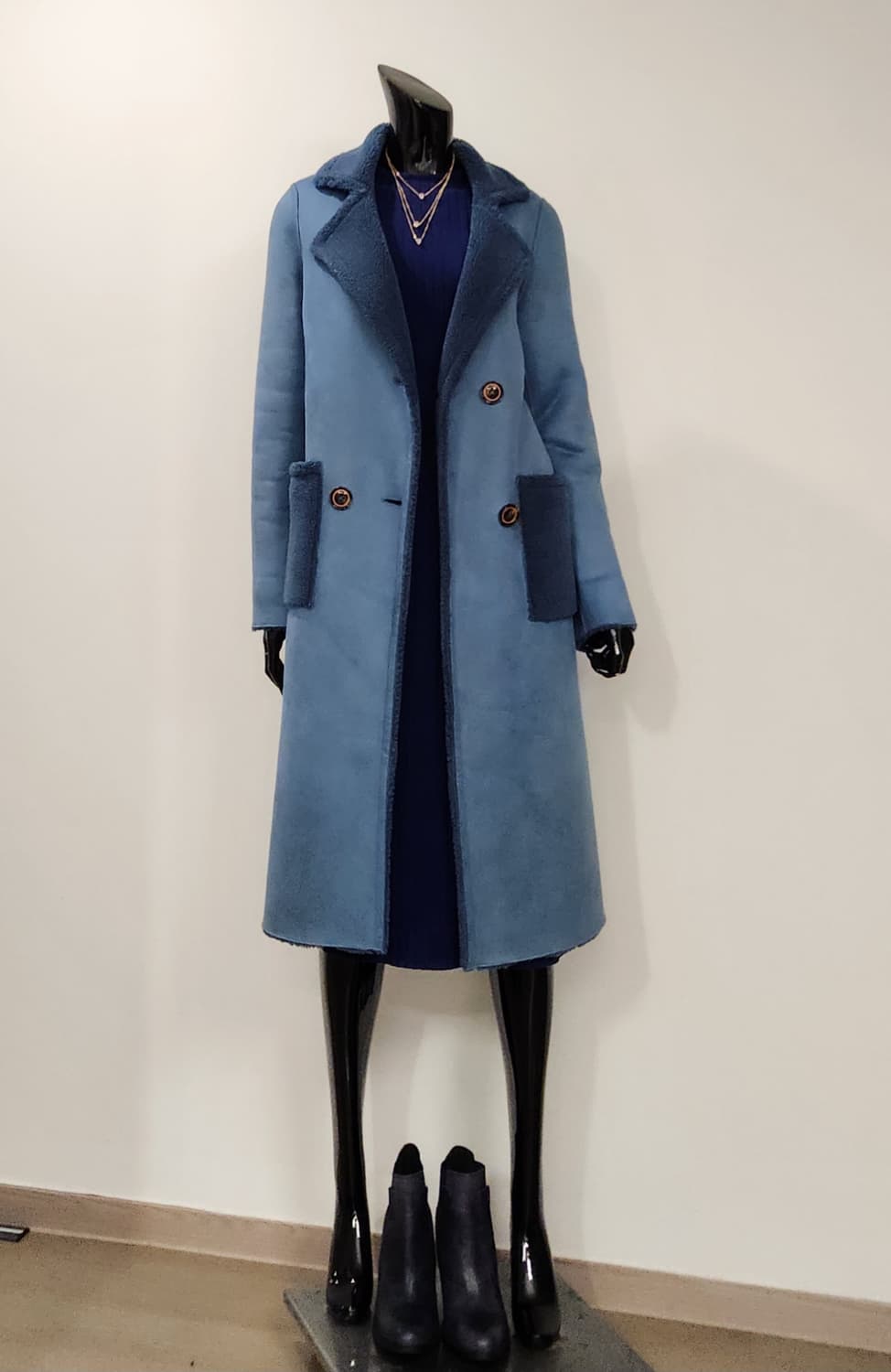 딥블루 양면 롱무스탕 상품이미지1