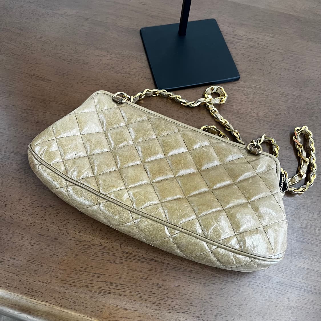 몽클레어 퀼팅 체인 크로스백 상품이미지5