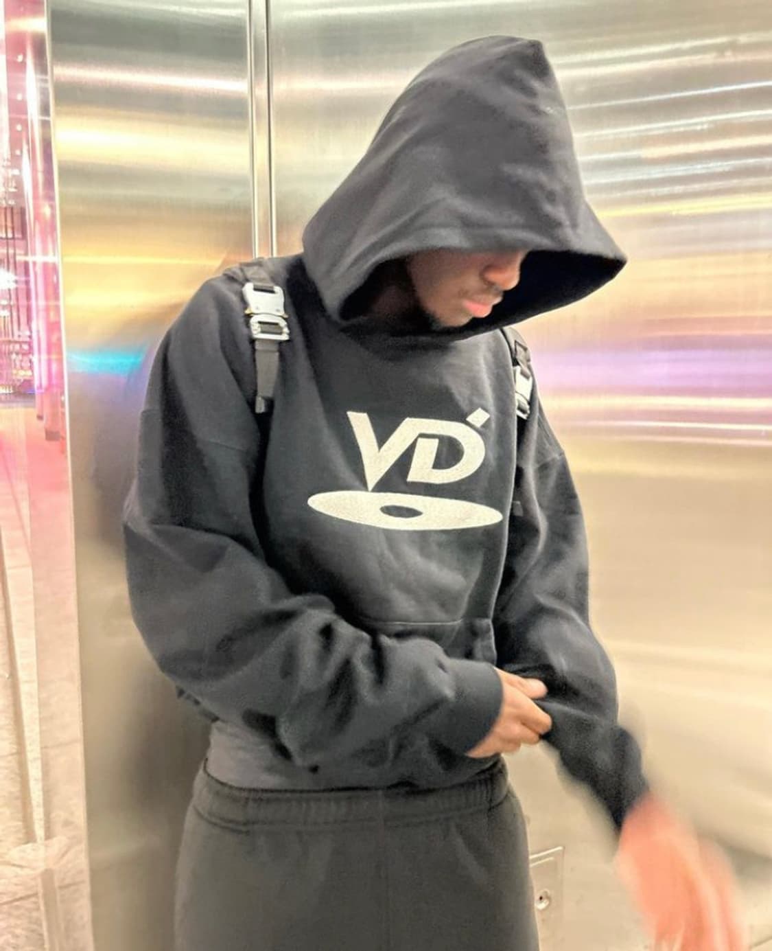 [최종가격] vuja de / 뷰자 데 로고 후드티 / free 상품이미지1