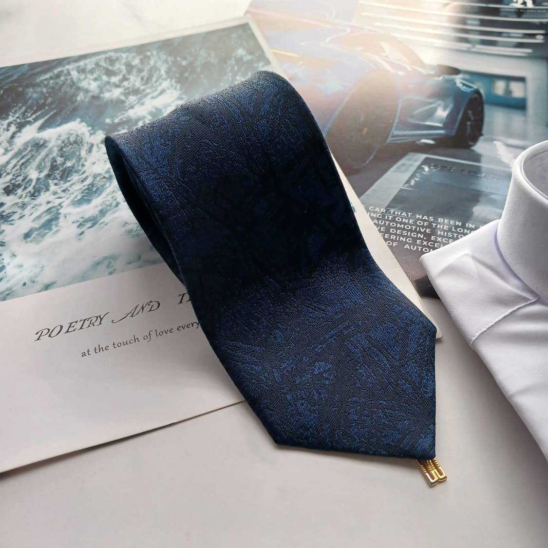 닥스 실크 네이비 텍스처 패턴 넥타이 8.4cm A+등급 A18350
 상품이미지2