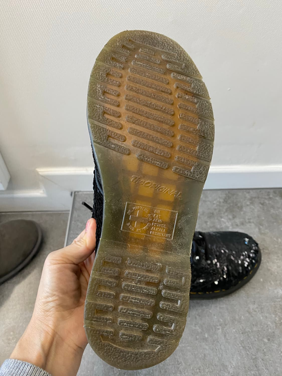 닥터마틴 스팽글 블랙 로우워커 38 상품이미지4