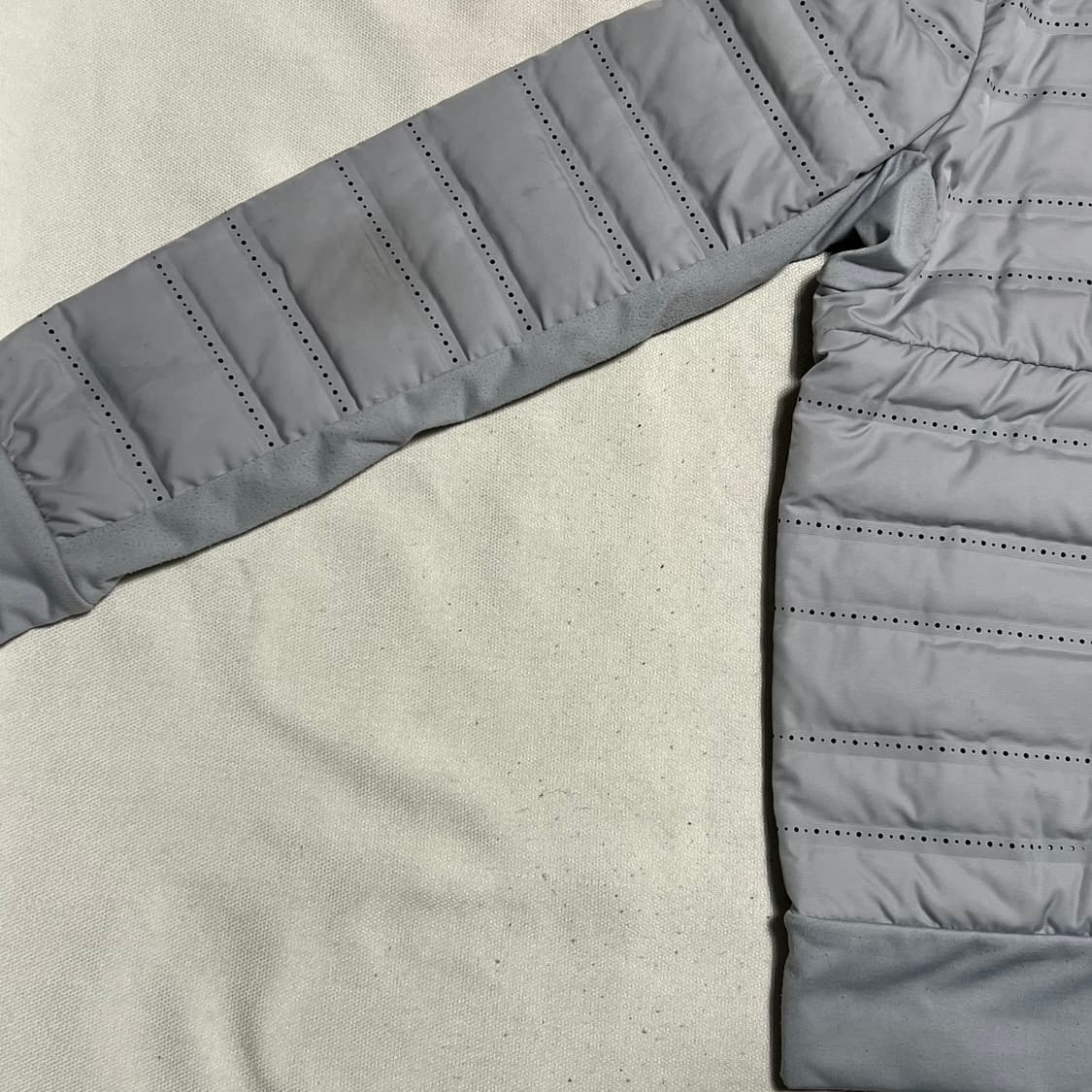 M 나이키 여성용 에어로로프트 러닝 자켓 상품이미지9