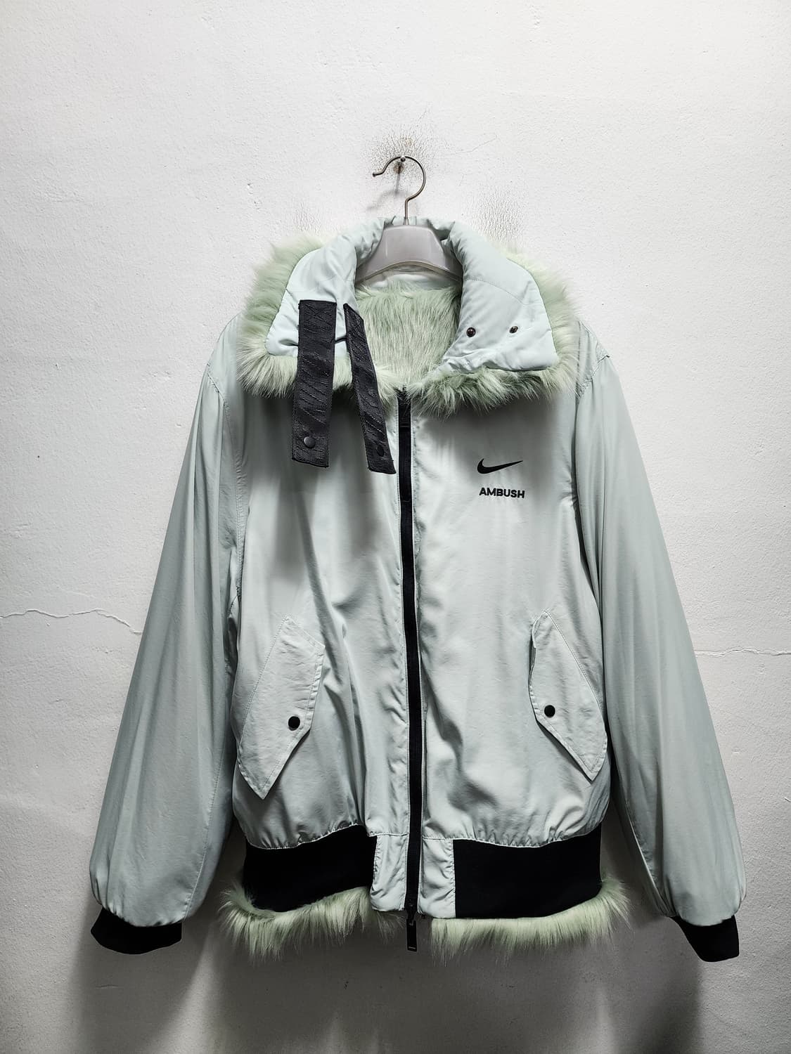 나이키 x 엠부쉬 리버시블 퍼 자켓 상품이미지4