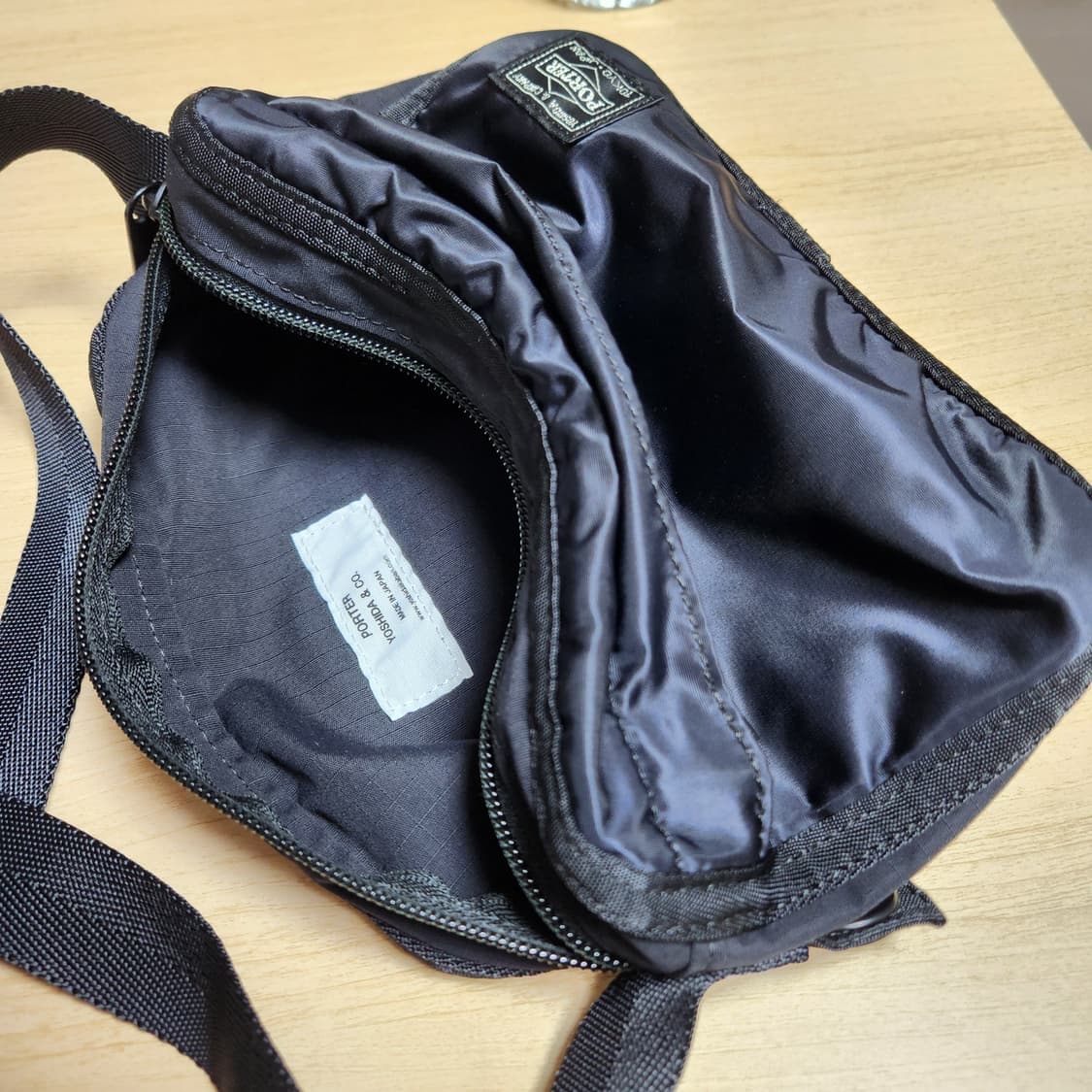 요시다포터 porter 프레임 숄더백 블랙 상품이미지3