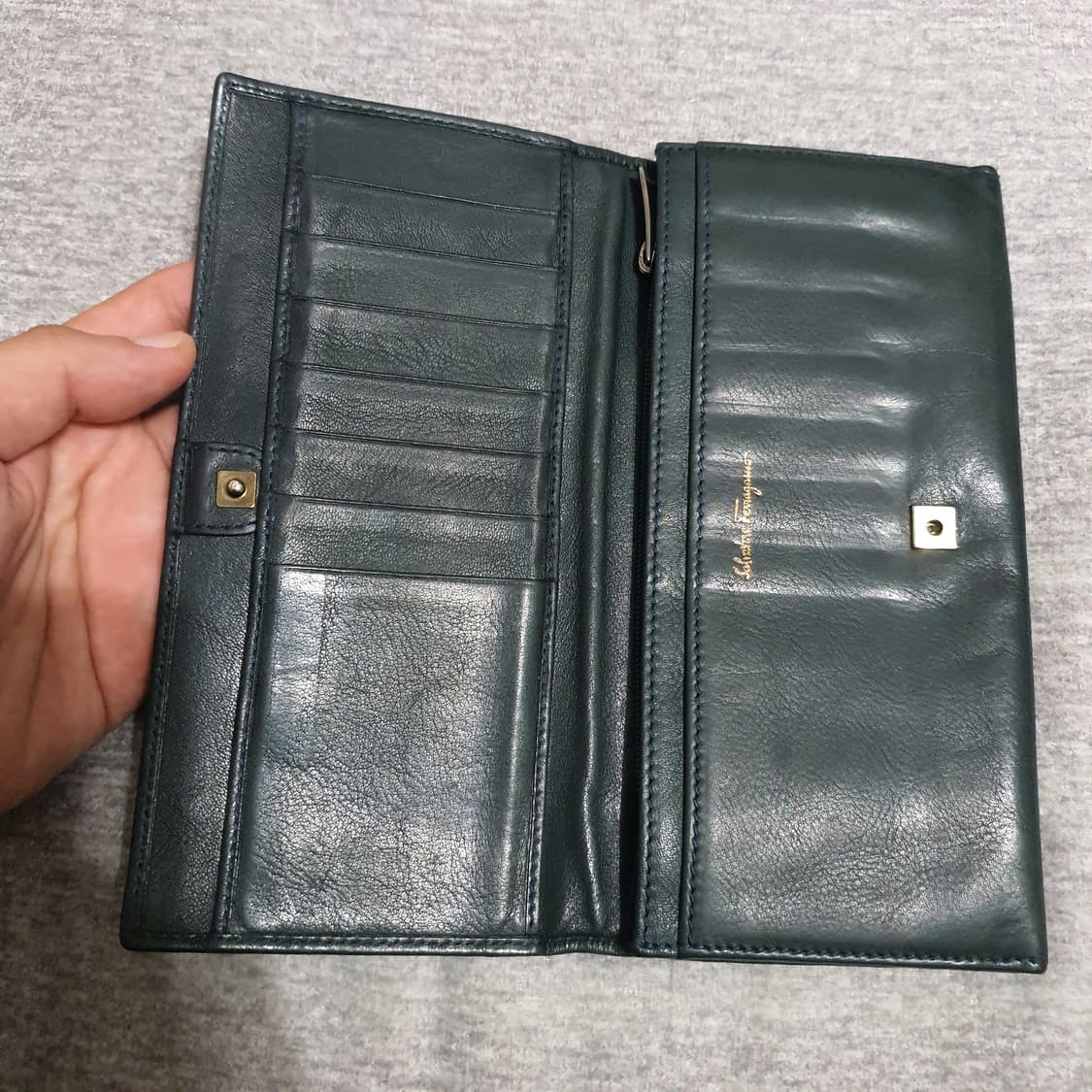 페라가모 정품 여성 장지갑 상품이미지6