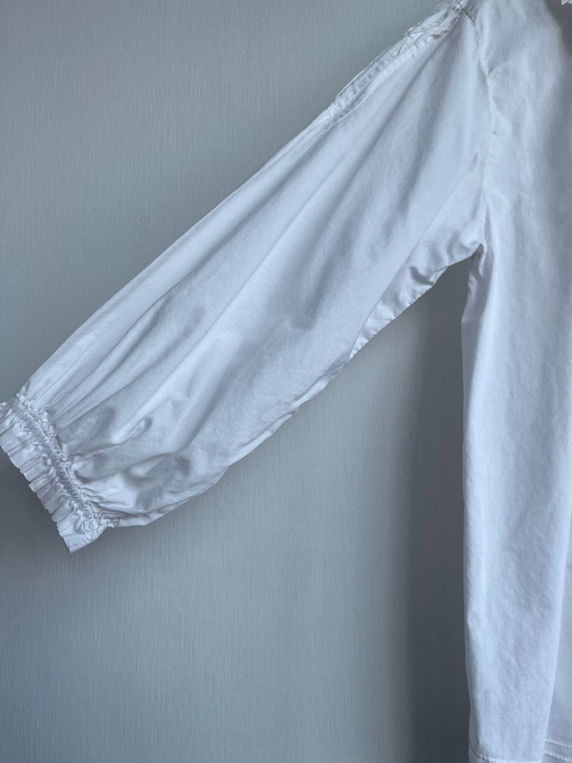 입체 레이스 프릴 블라우스  상품이미지3