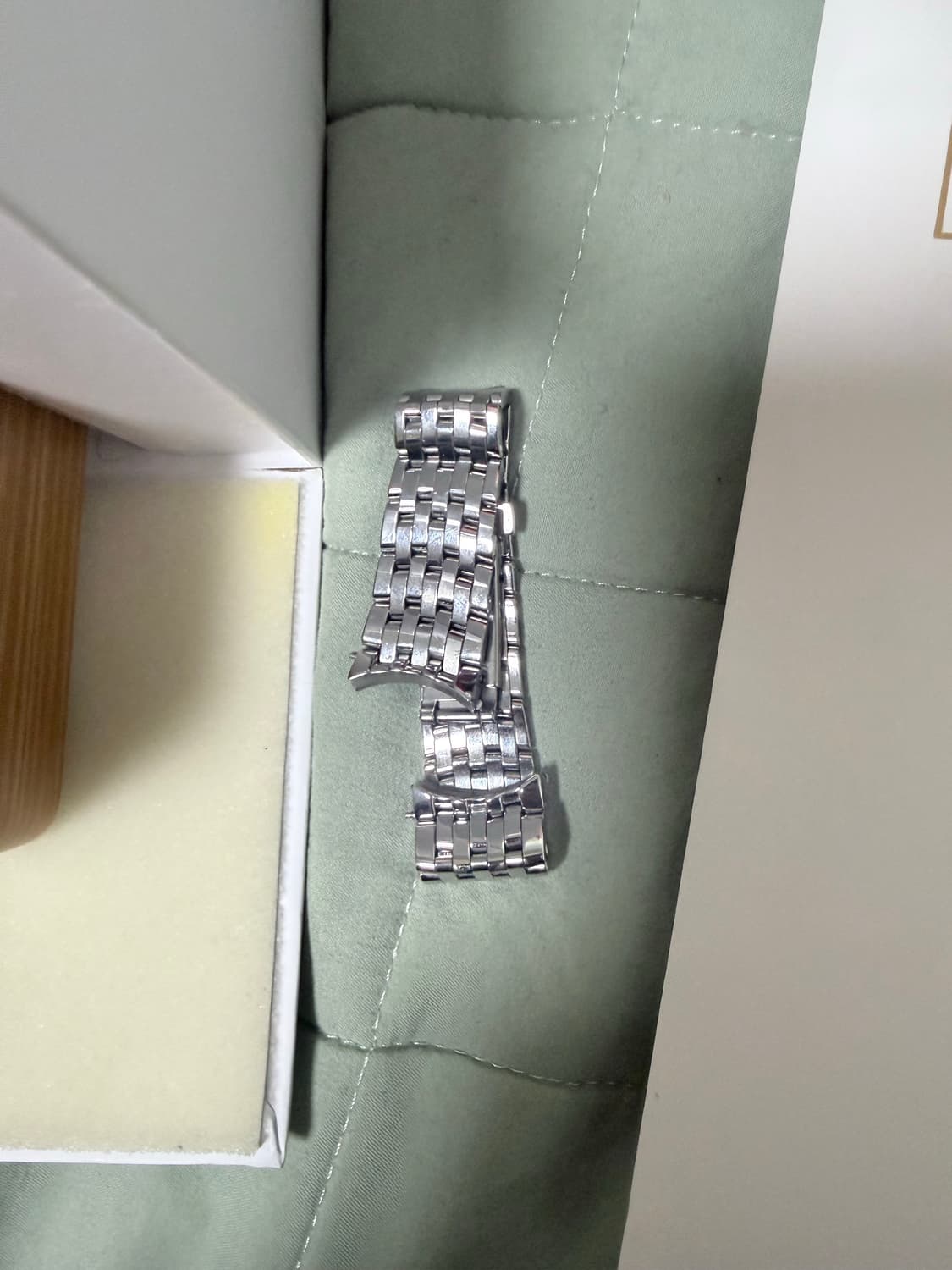 24년식 오메가 드빌 프레스티지 오르비스 39.5mm 상품이미지8