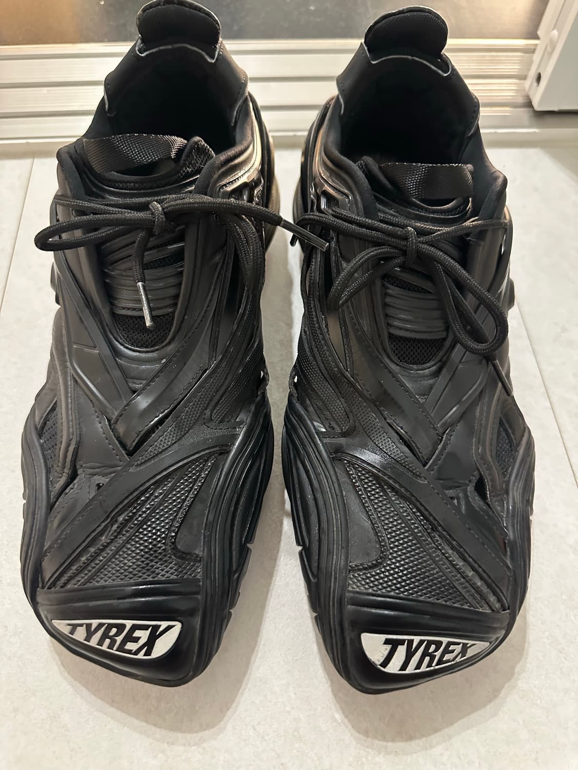 (44)발렌시아가 타이렉스 상품이미지1