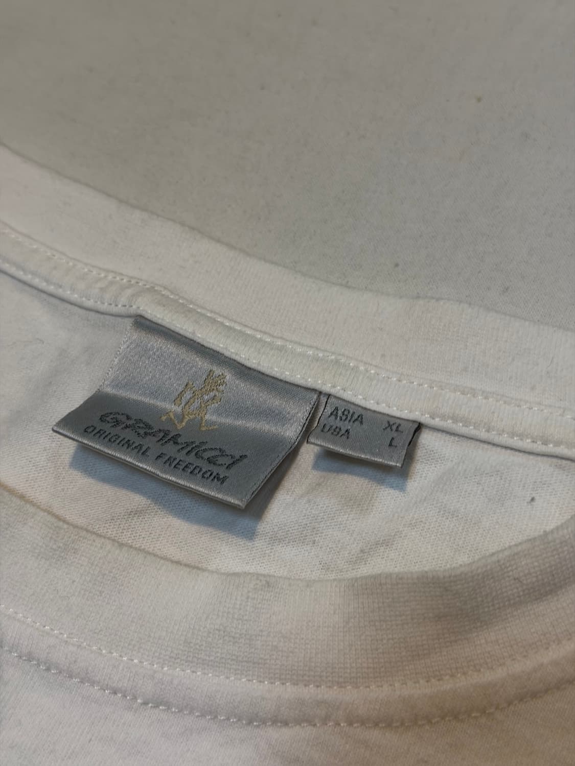 그라미치 스펠아웃 클라이밍 로고 반팔 티셔츠 화이트 상품이미지3