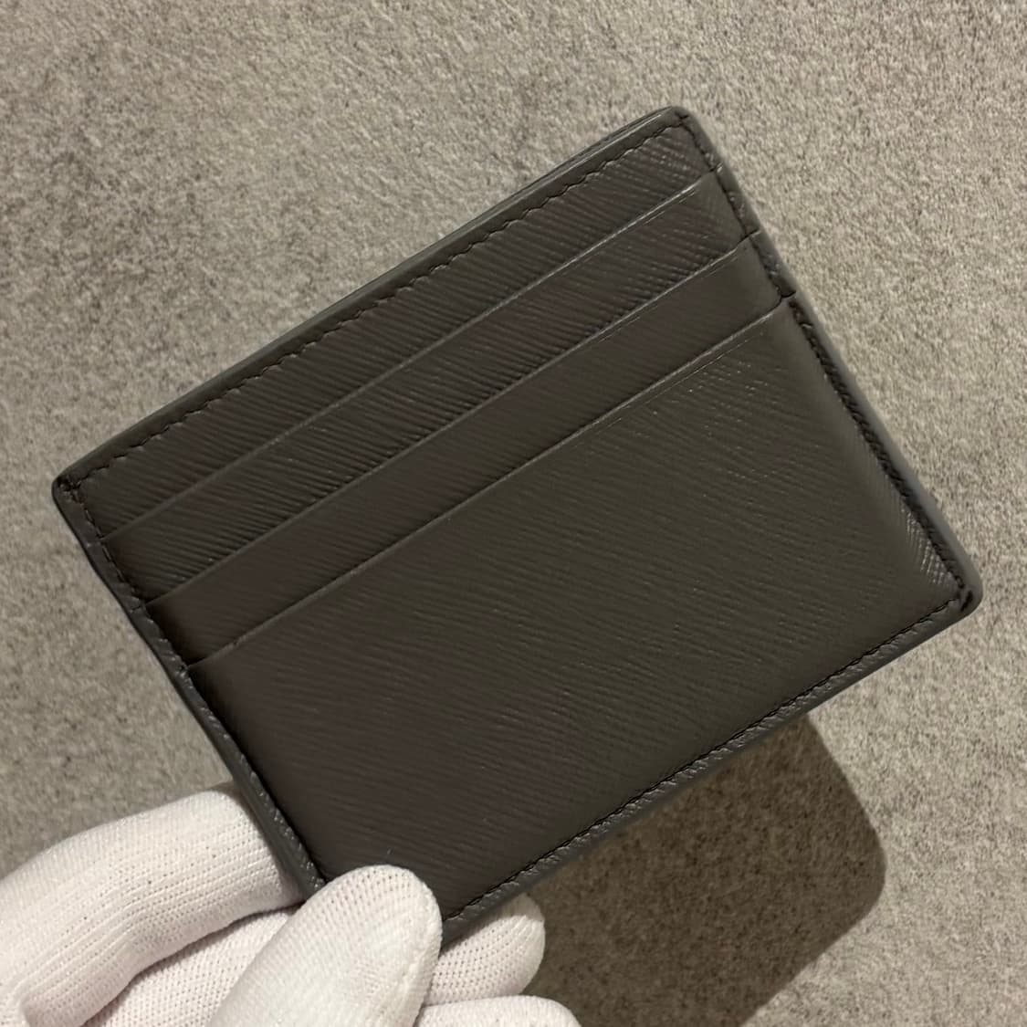A+ OS사이즈 프라다 밀라노 카드지갑 그레이 상품이미지2
