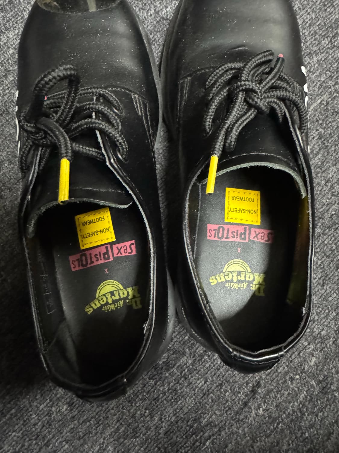 닥터마틴 섹스피스톨즈 콜라보 스틸토 250 상품이미지4