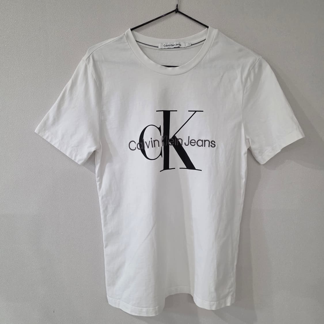 캘빈클라인진 화이트 반팔티 S 상품이미지1