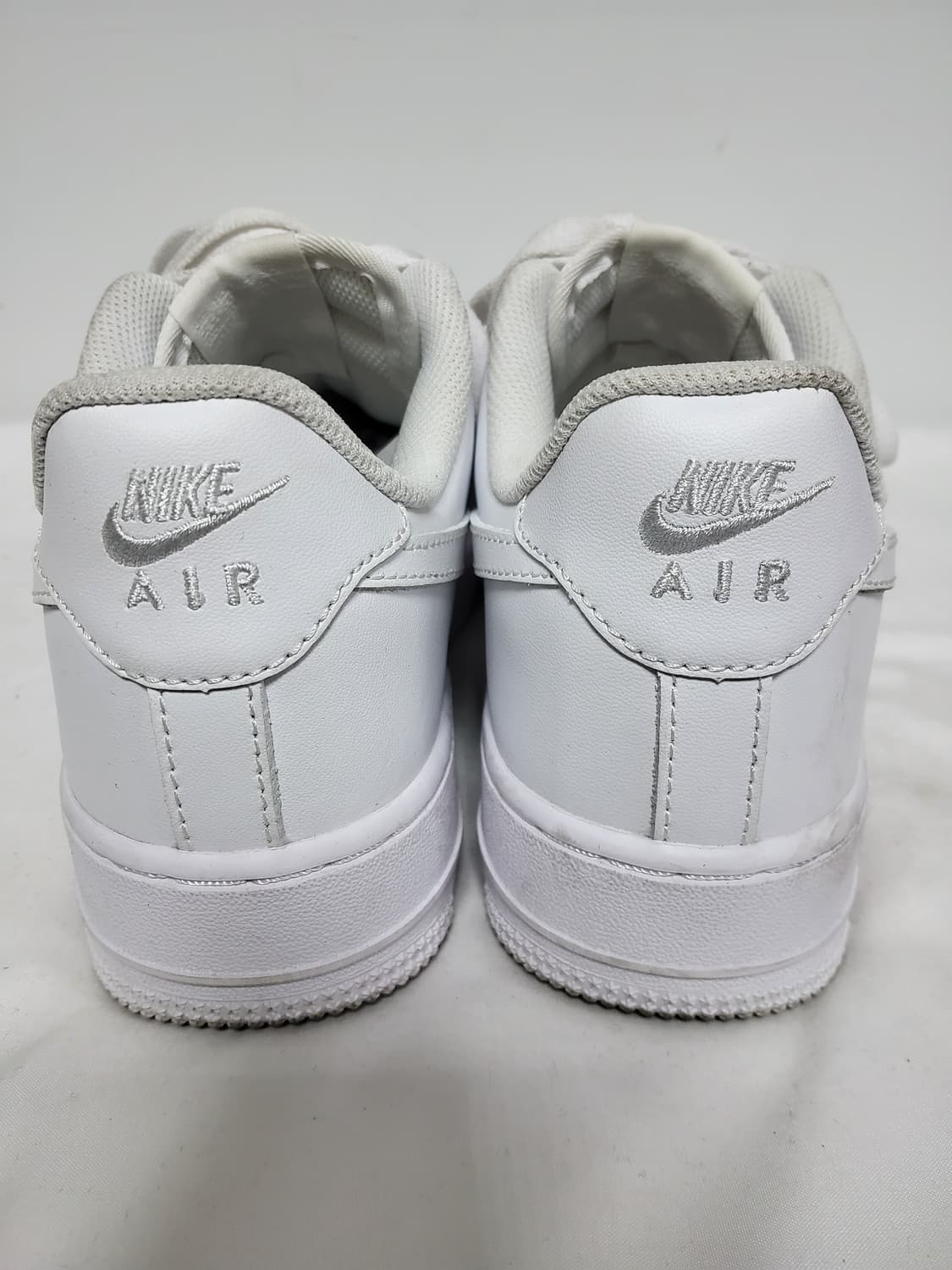 나이키 에어포스1 화이트 정품 245사이즈 상품이미지3