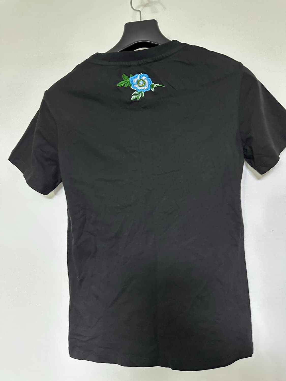 구찌 블랙 로고 반팔 티셔츠 상품이미지3