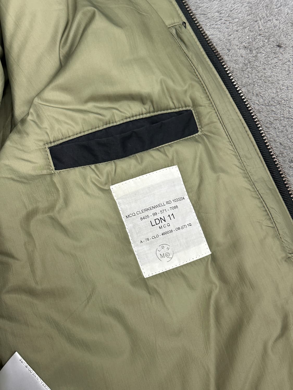 Alexander McQueen 레더 패널 Ma-1 자켓 52 상품이미지8