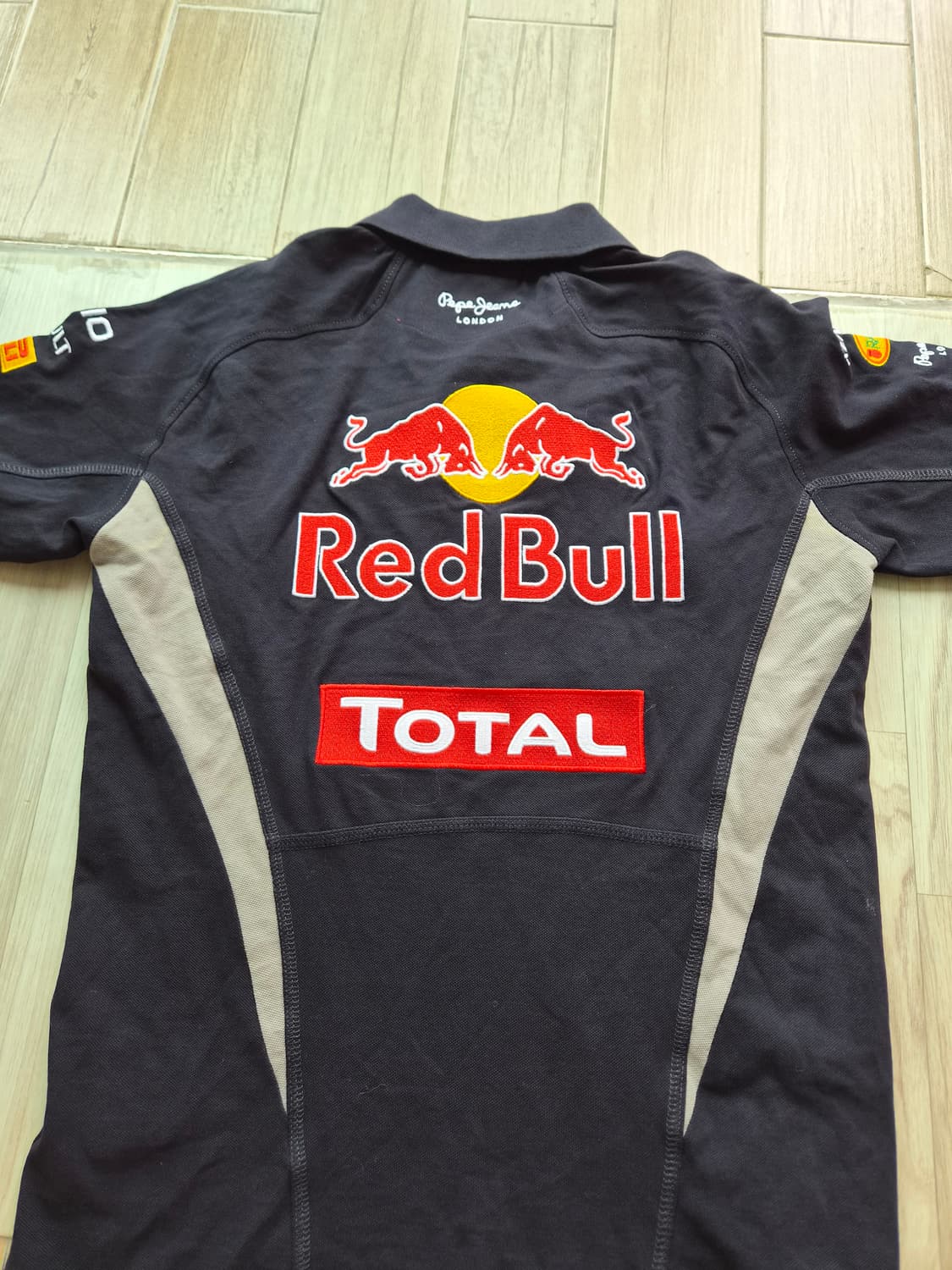 Red Bull 레이싱 포뮬러 원 팀 PK티 S 상품이미지2