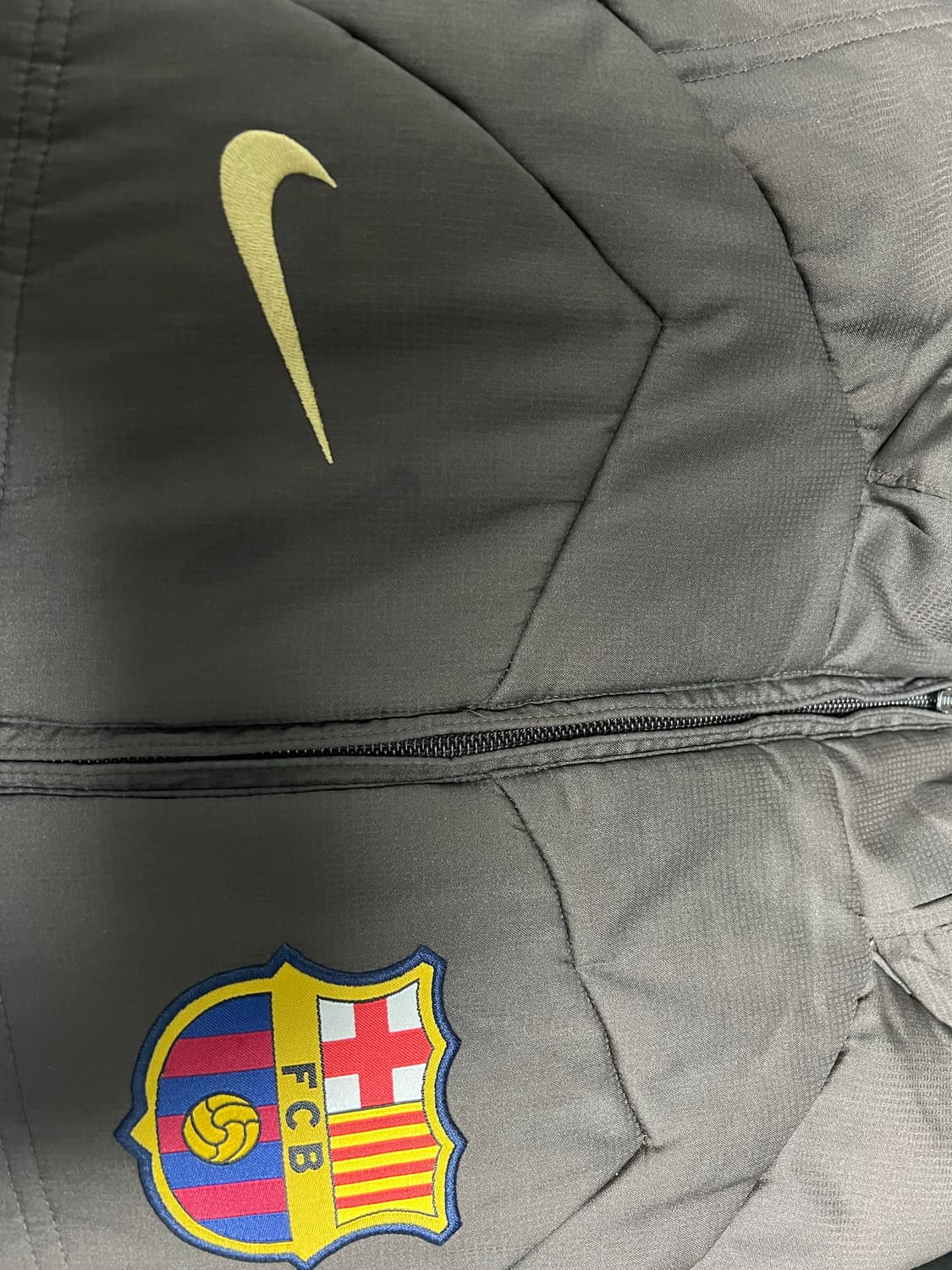 나이키 바르셀로나 패딩 L 상품이미지6