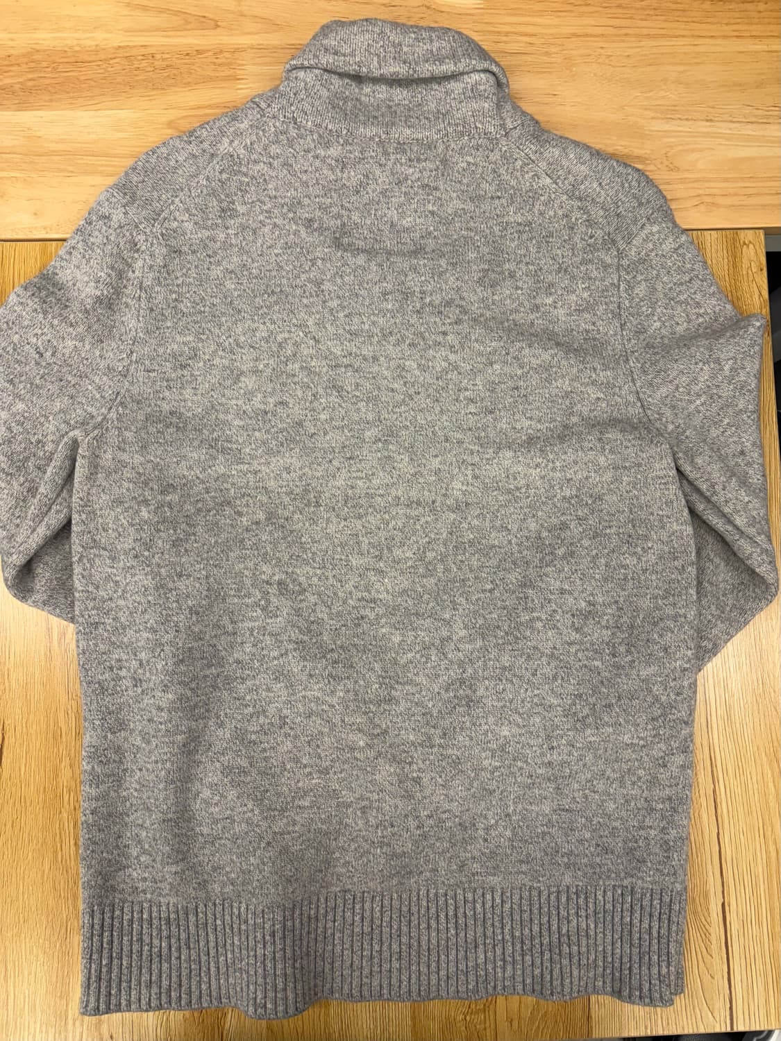 [100]빈폴 남성 그레이 울100니트 상품이미지5