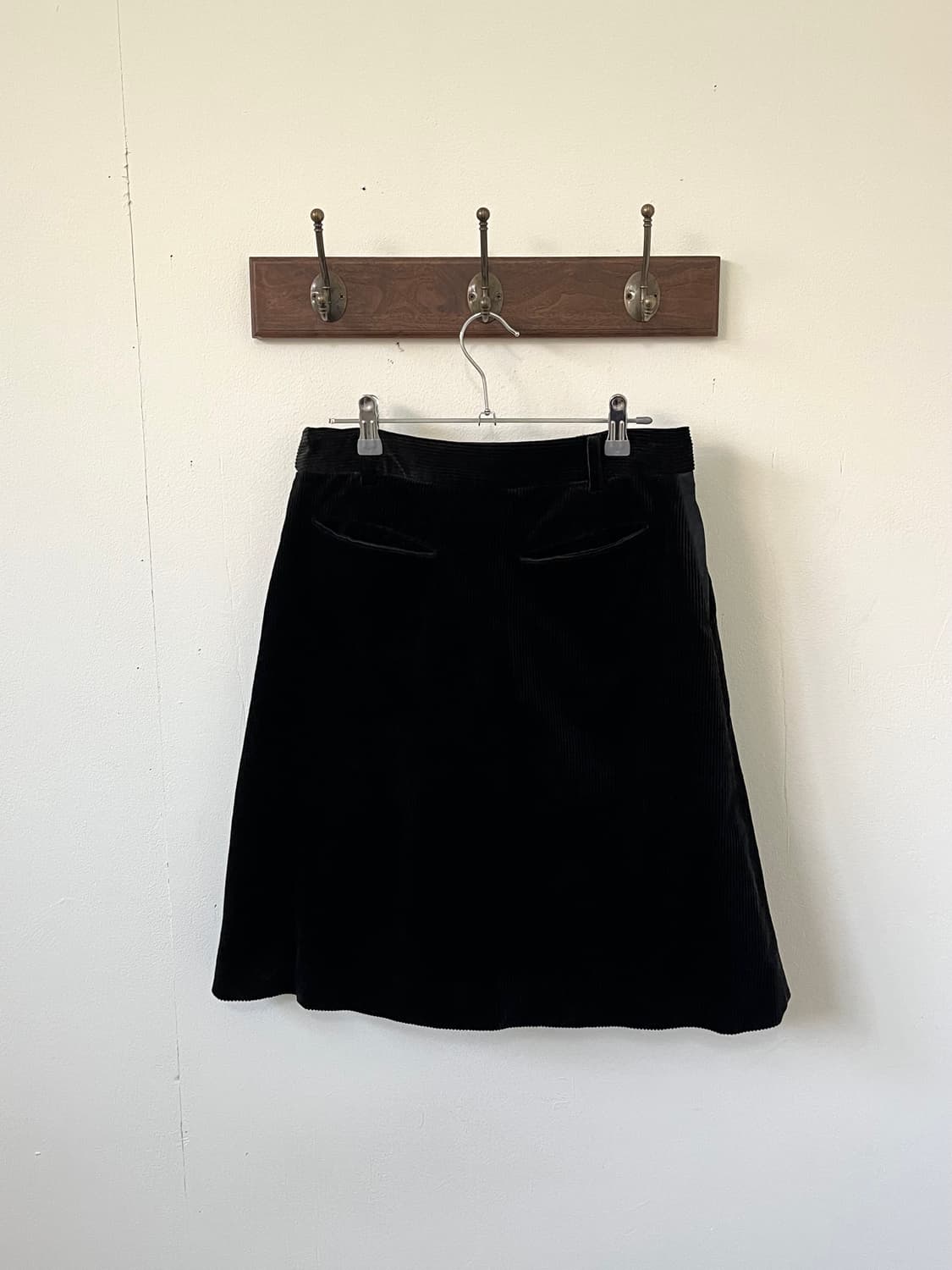 MARGARET HOWELL 블랙 골덴 스커트 상품이미지3