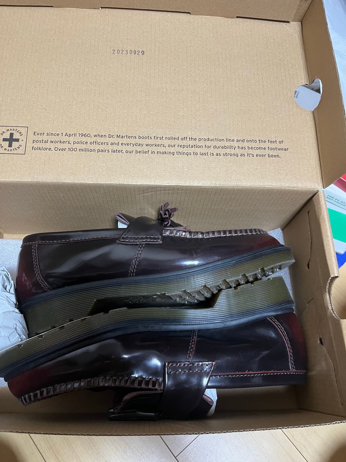 닥터마틴 아드리안 체리레드 260 상품이미지1