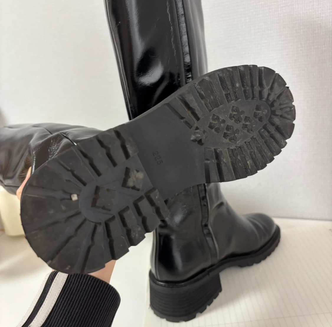 레이첼콕스 블랙 롱부츠 유광 Sevita 225mm 상품이미지8