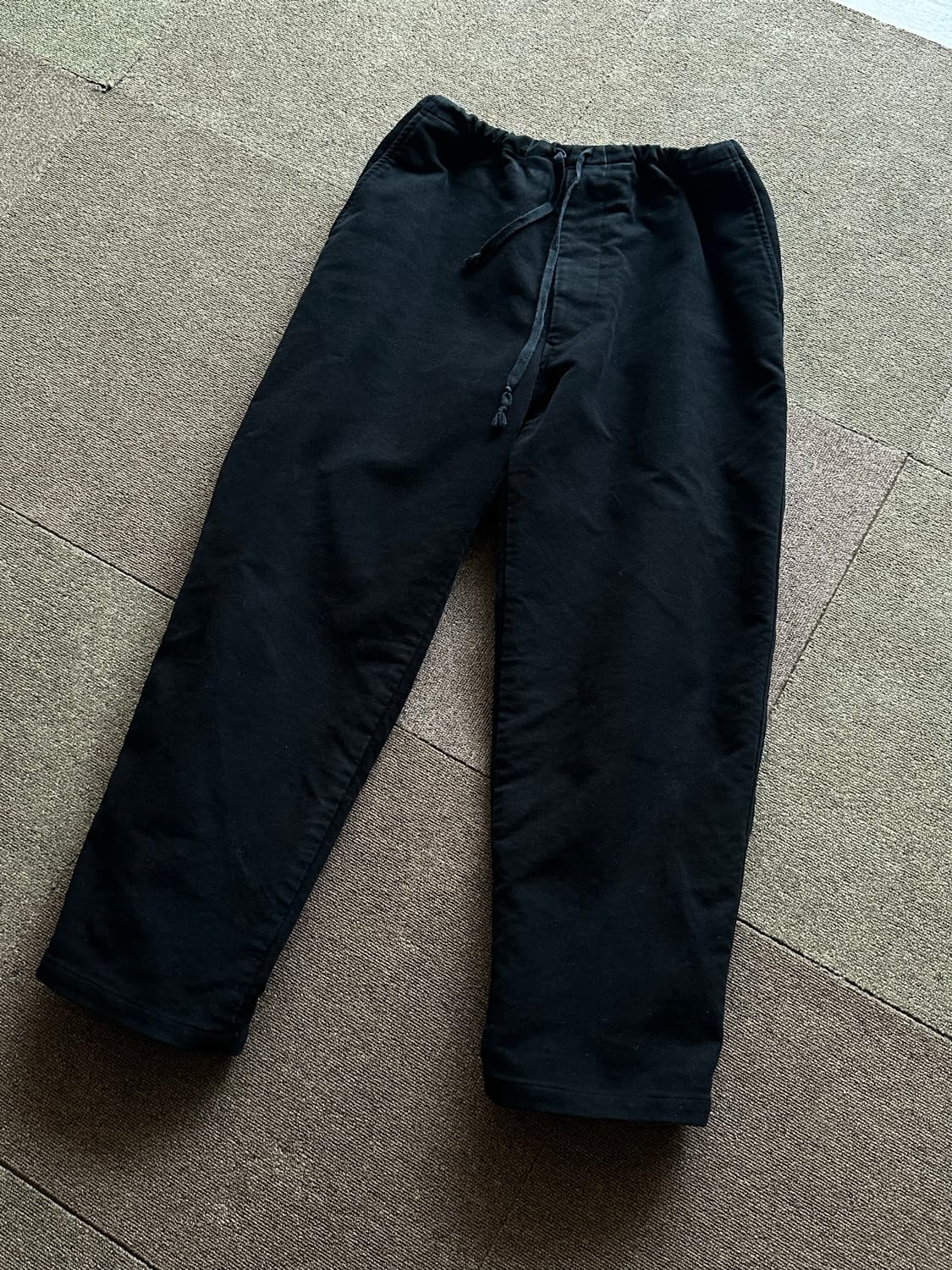 [1] 24fw 코모리 몰스킨 드로우스트링 팬츠 상품이미지1