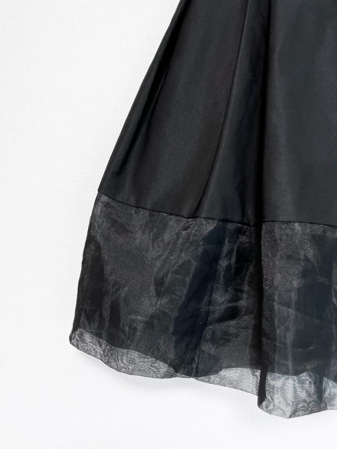 Sheer Hem Midi Skirt - Black 상품이미지7