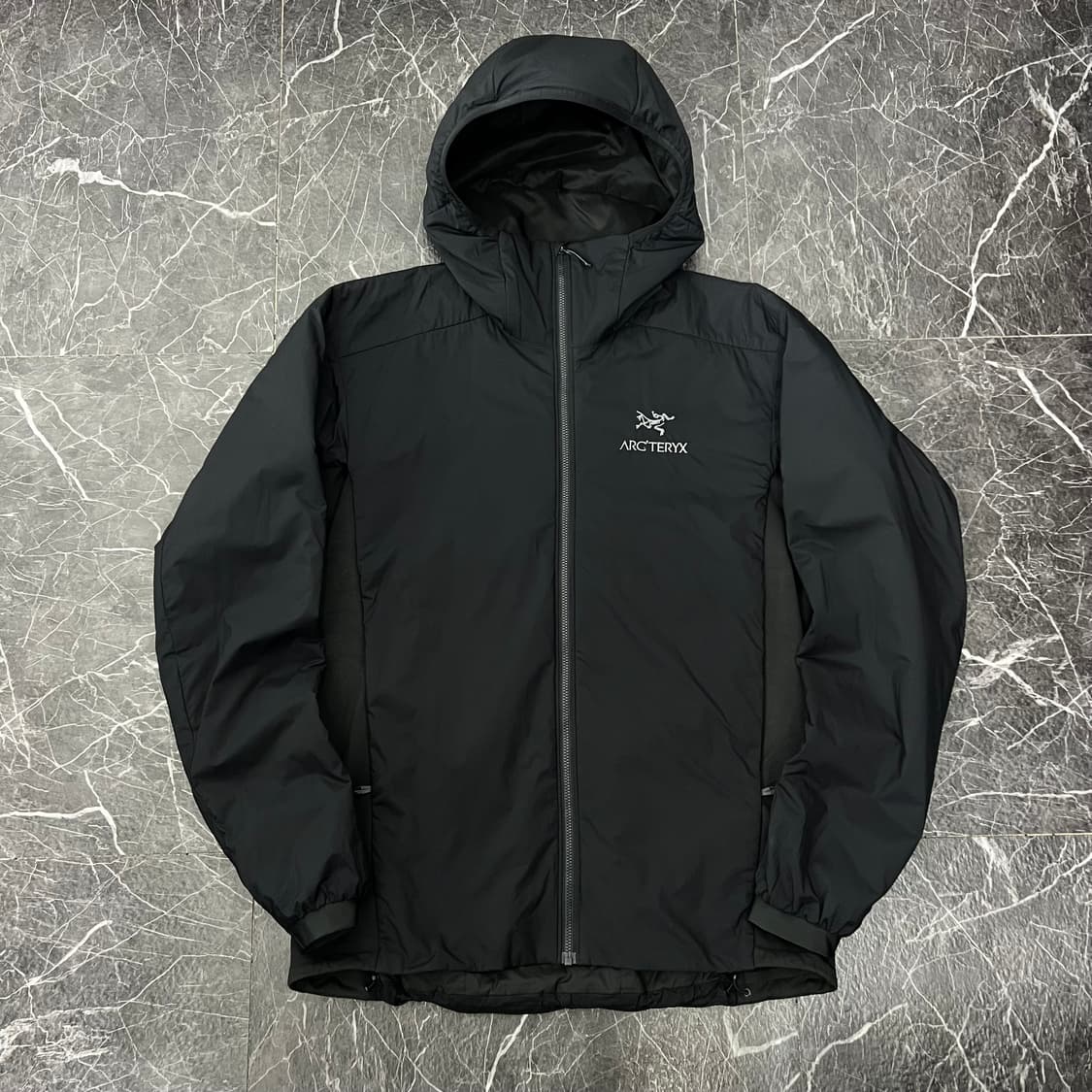 아크테릭스 23AW 아톰 후디 자켓 상품이미지1