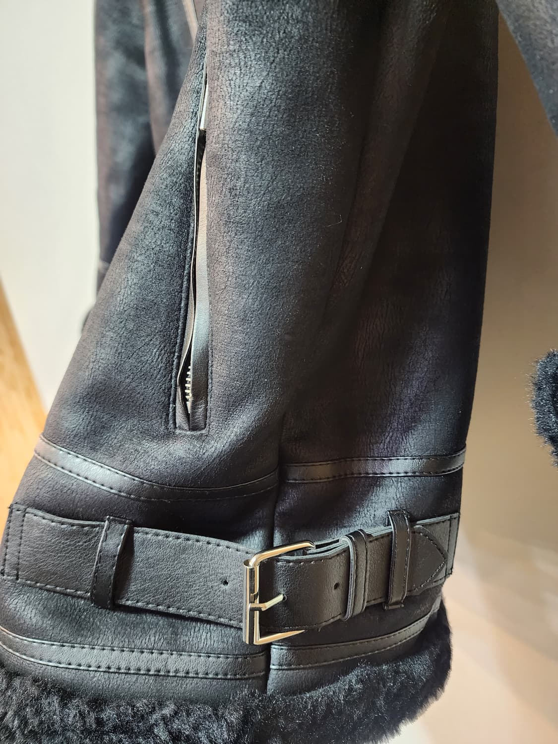 ZEN 블랙 무스탕 자켓 상품이미지3