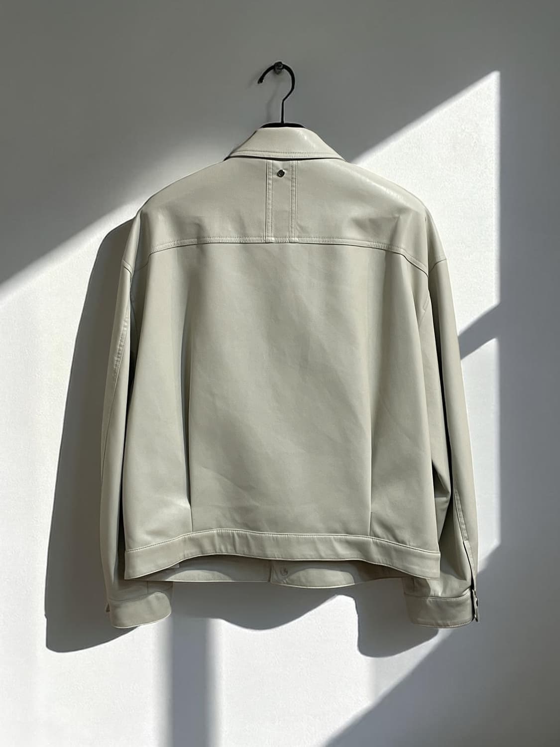 시스템 화이트 레더 자켓 상품이미지7