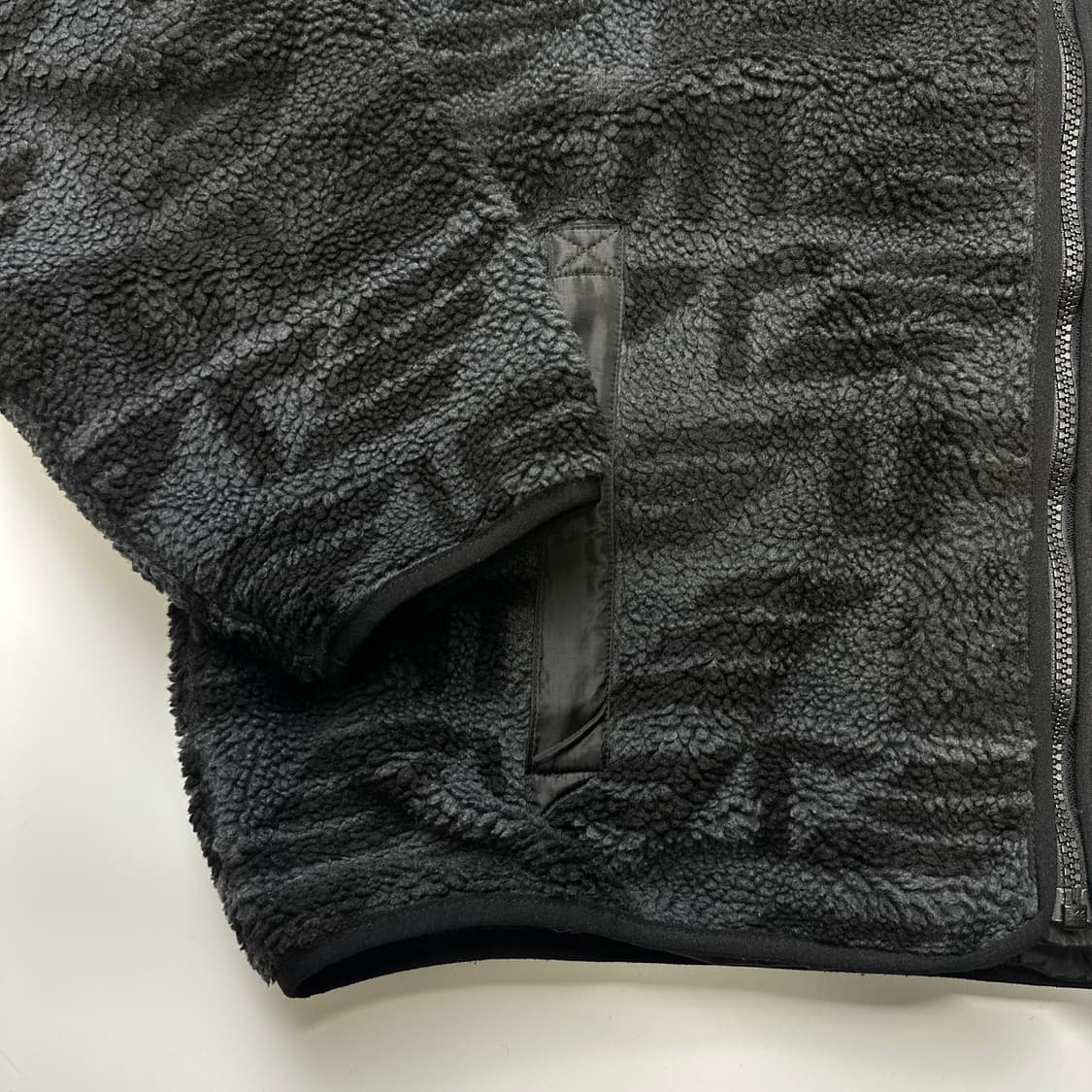 SUPREME 22FW 슈프림 리버시블 플리스 자켓 상품이미지3