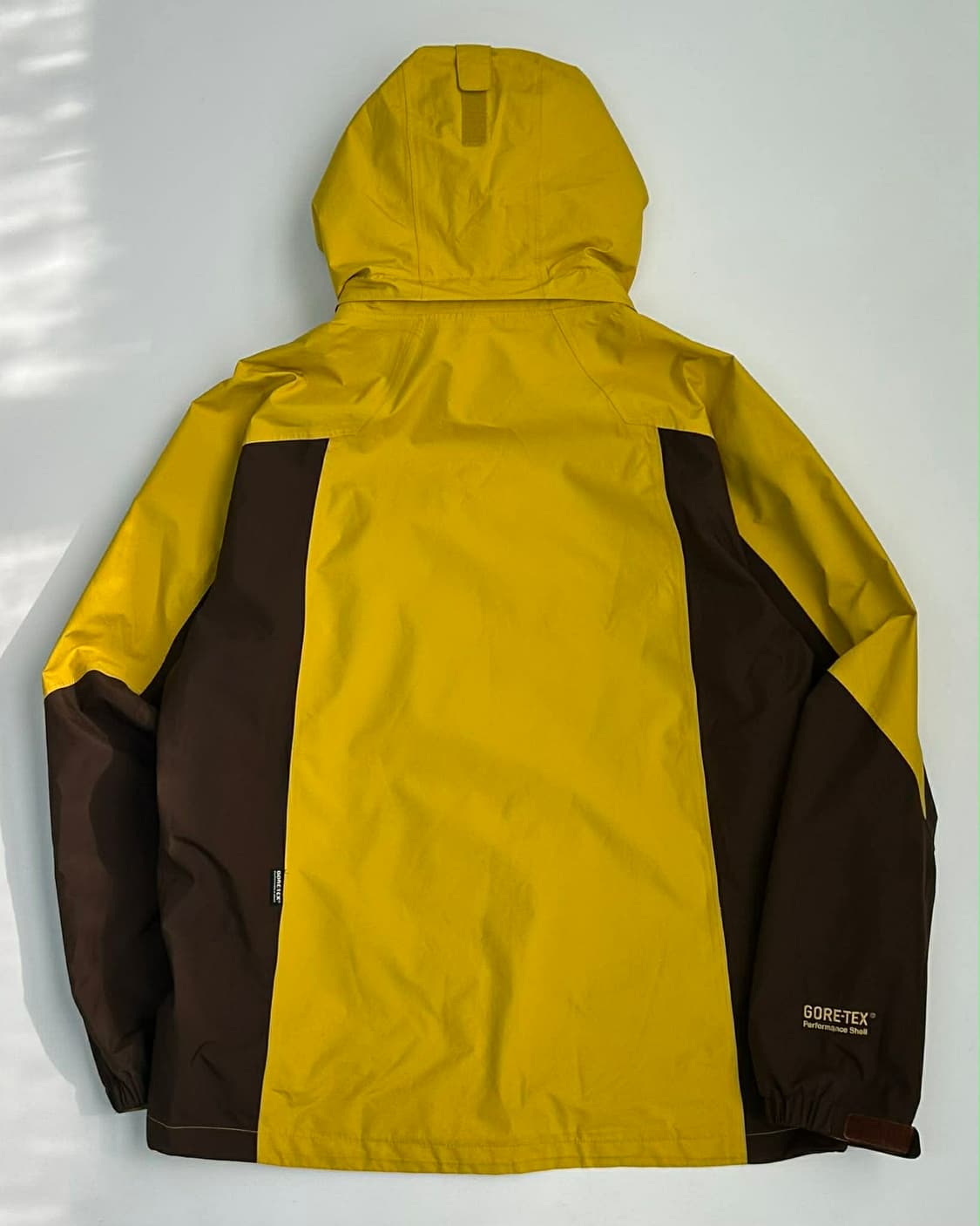 [L] 몽벨 컬러블록 고어텍스 후디드 쉘 마운틴 자켓 상품이미지2