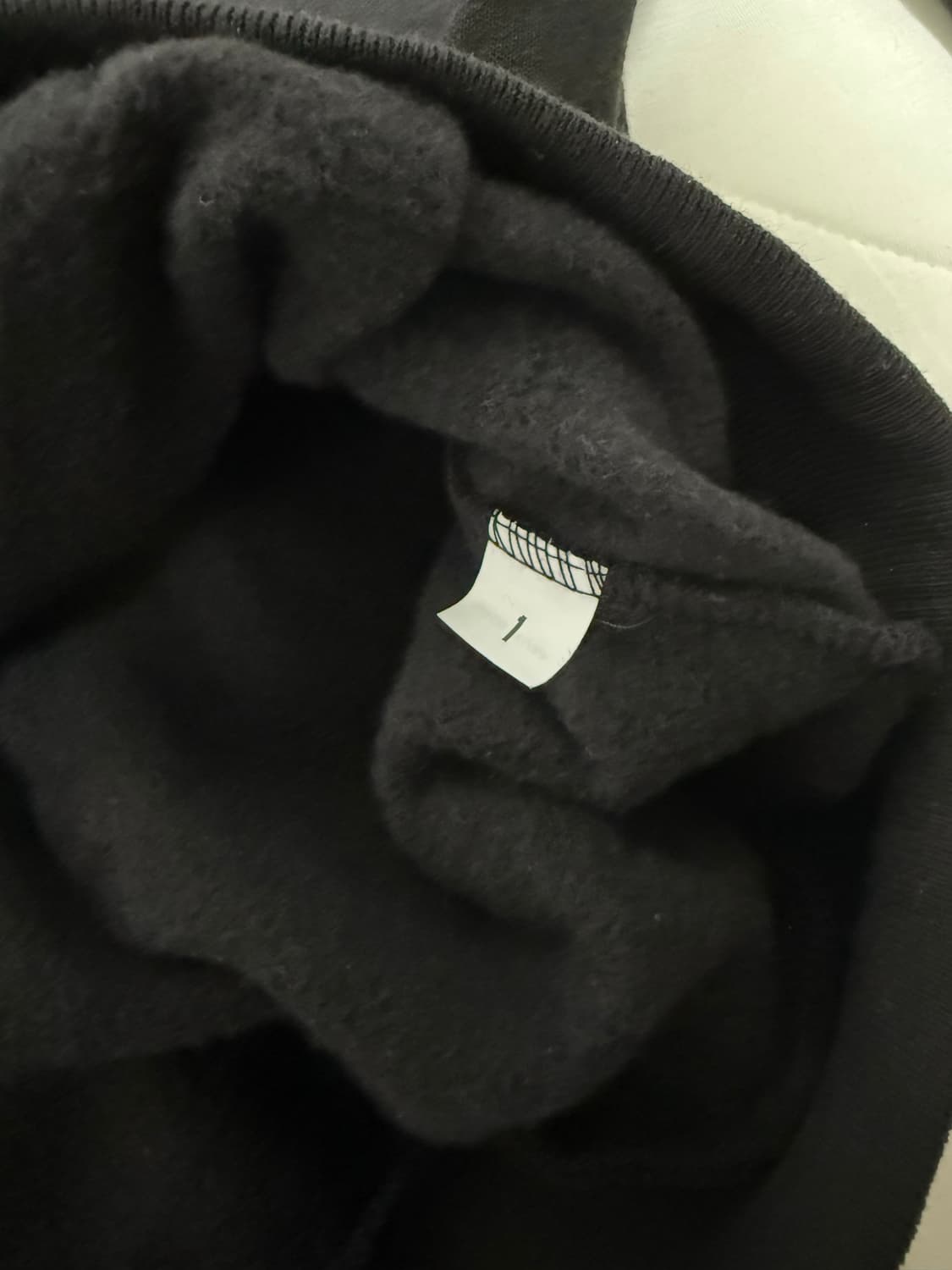 이지 고샤 헤럴드 트리뷴 후드 블랙 사이즈1 yeezy yzy 상품이미지3