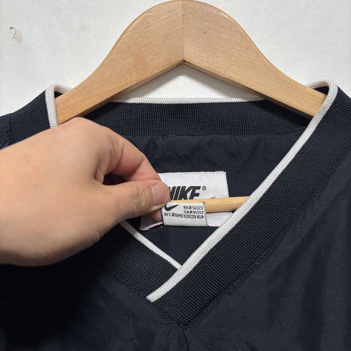 나이키 블랙 올드스쿨 스우시 웜업 상품이미지4