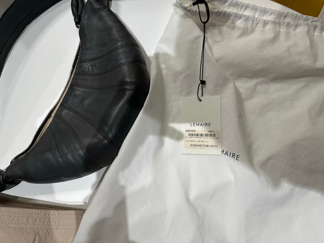 르메르 크루아상 범백 스몰 사이즈 팝니다 상품이미지9