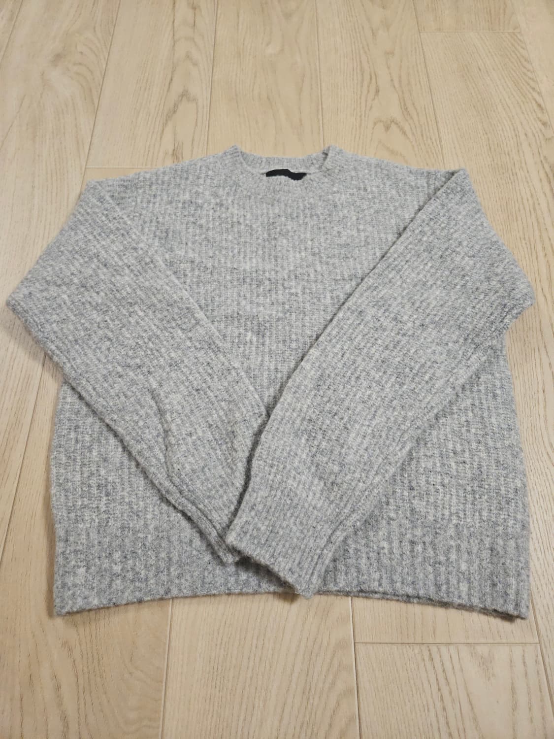 포커페이스 우먼 / 컴포트 라운드넥 니트 그레이 / 46 상품이미지1