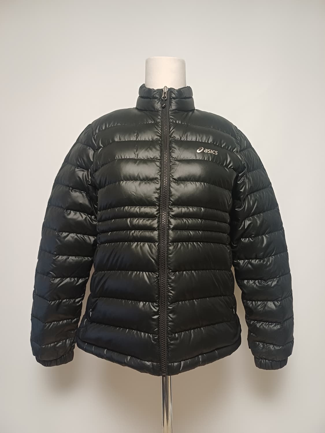 아식스 700필파워 구스다운 경량 패딩 여성 자켓 (블랙) 상품이미지1