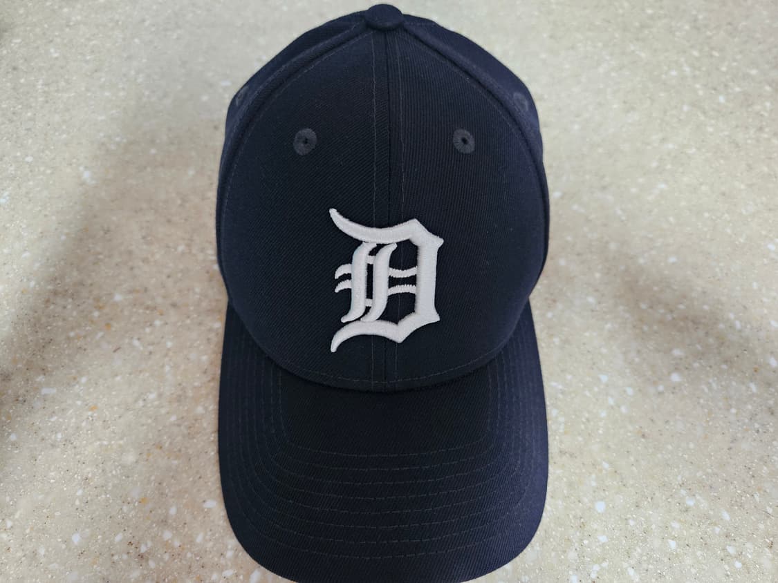 뉴에라 디트로이트 타이거즈 볼캡 네이비 상품이미지1