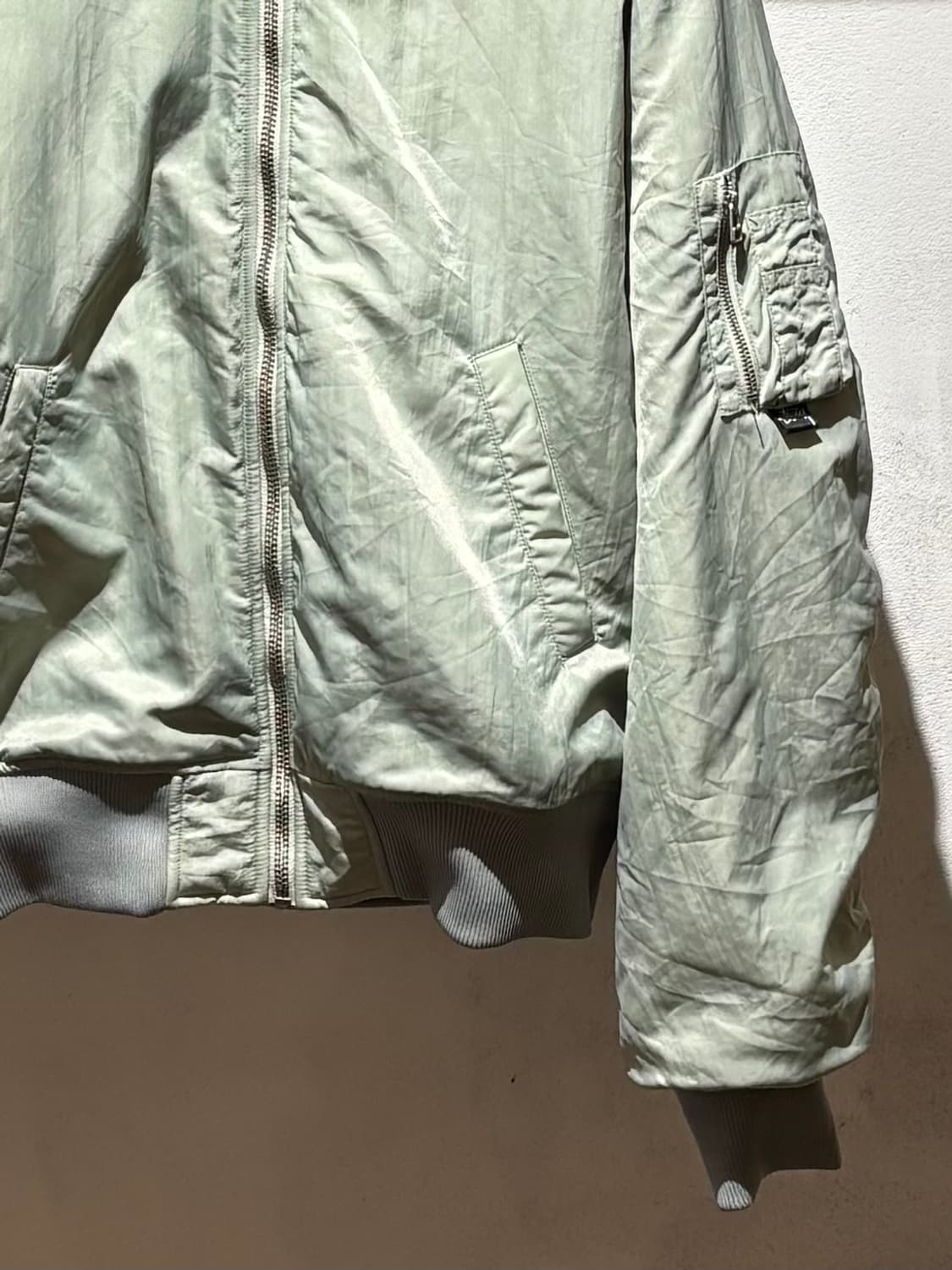 STUSSY Dyed Nylon Bomber Stone 상품이미지3