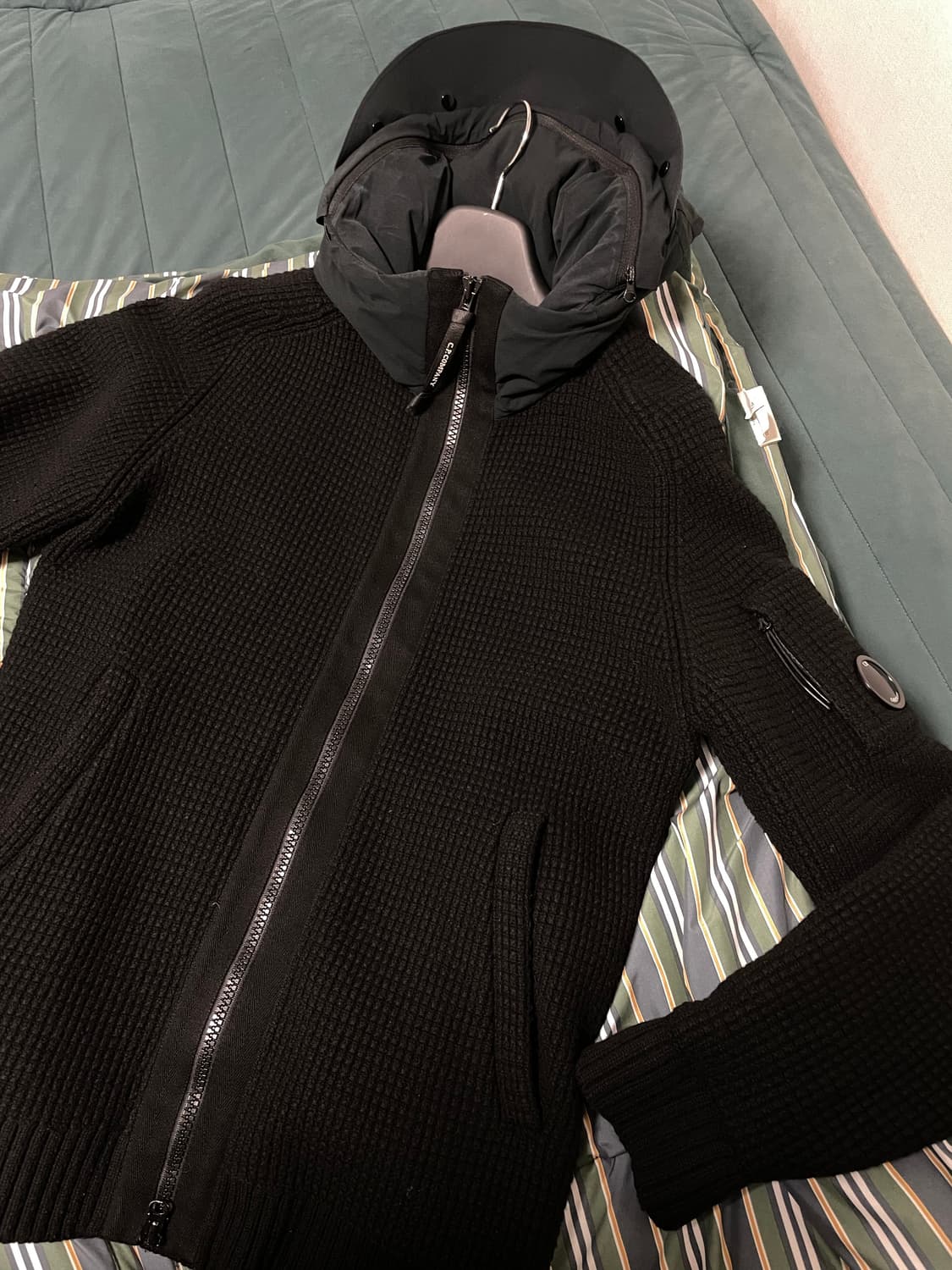 CP컴퍼니 후드 니트 집업 105 판매 상품이미지1