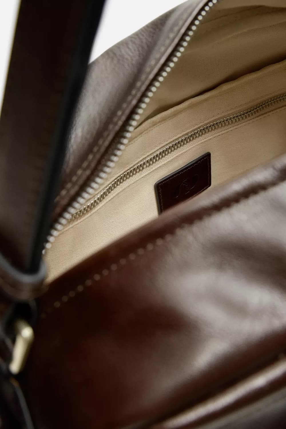 자라 Origins 멀티 포켓 레더 크로스백 새 상품 상품이미지4