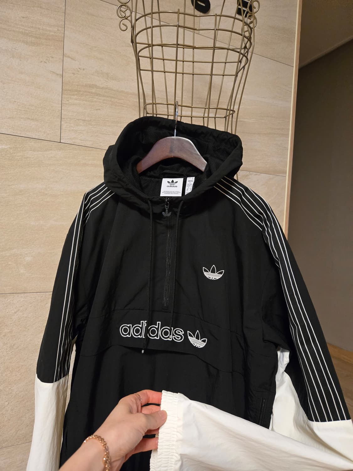 [XL] 아디다스 남성 후드 아노락 자켓 상품이미지3