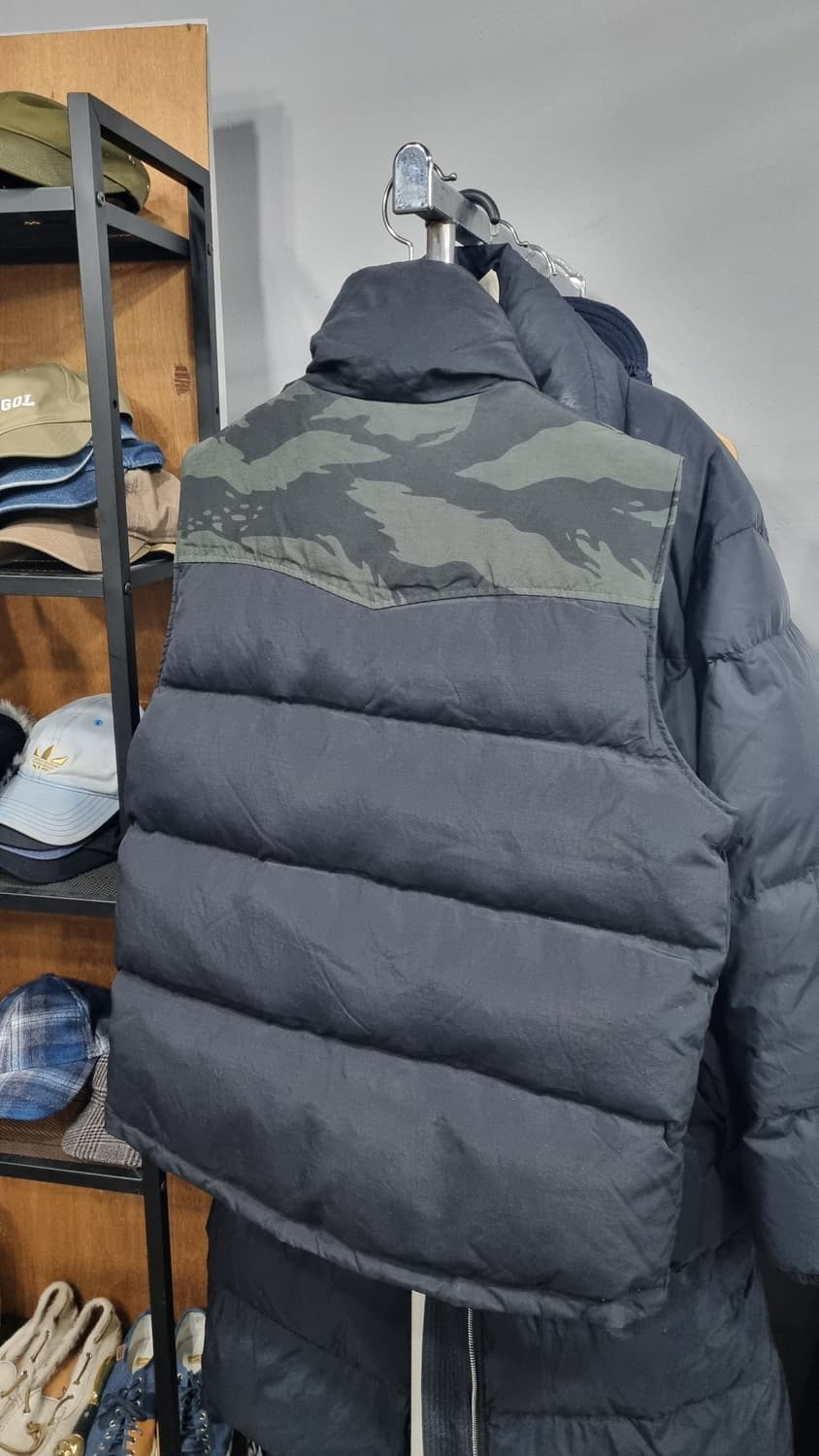 뉴에라 카모 블랙 믹스 패딩 (오리솜털80%) 겨울조끼 L 상품이미지2