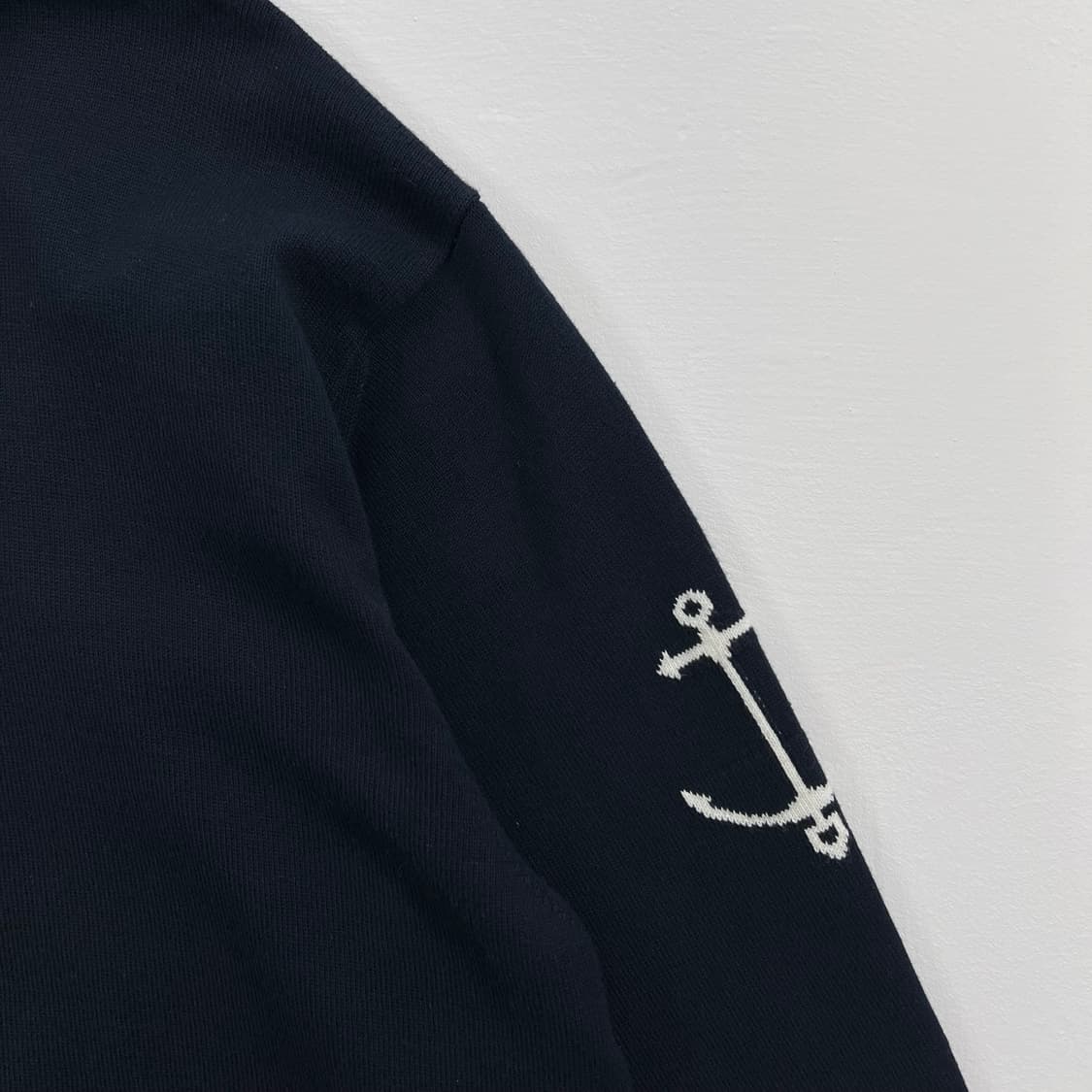 Guernsey 울런스 네이비 앵커 자수 폴로 스웨터 상품이미지3