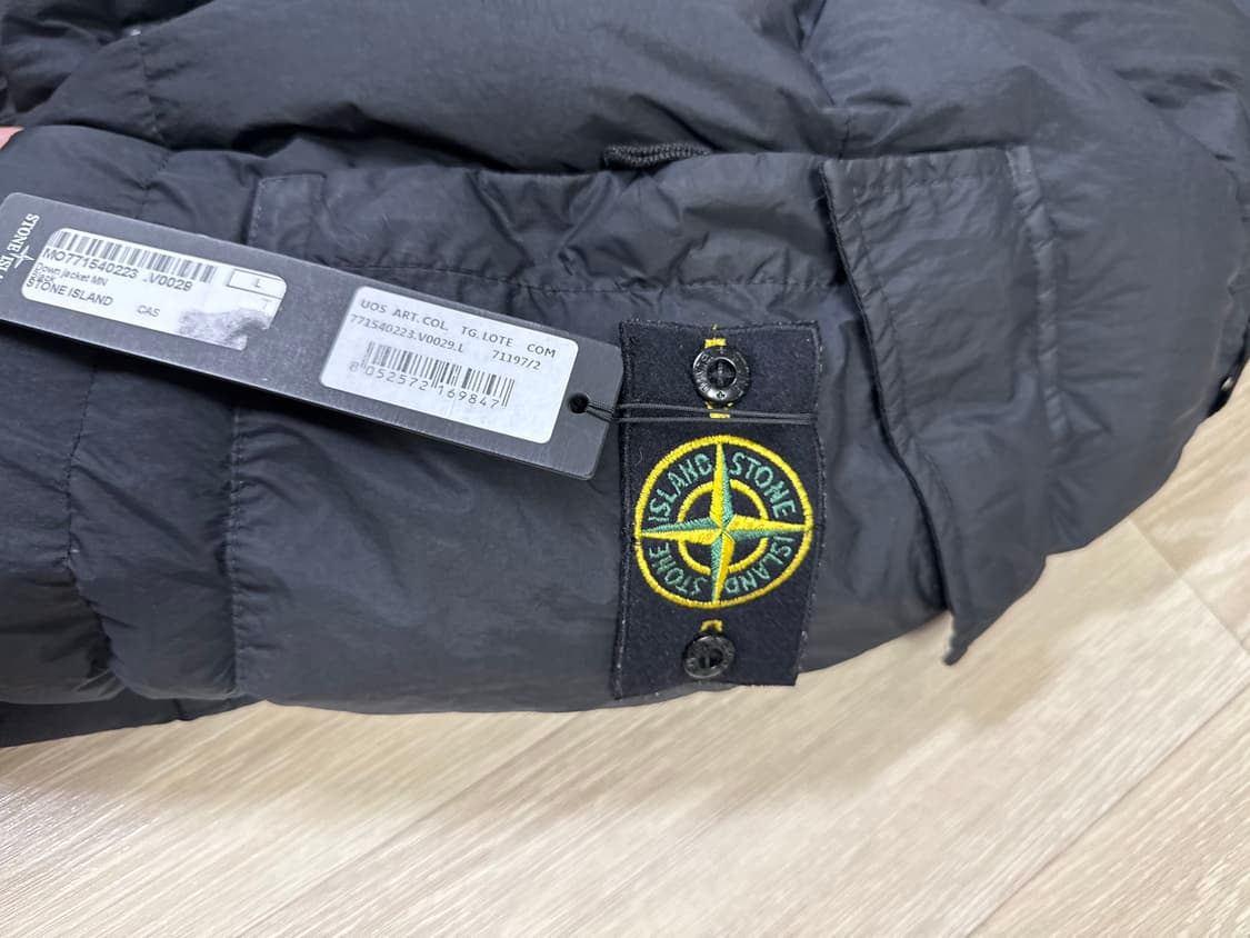22FW L 스톤아일랜드 크링클랩스 패딩 블랙 상품이미지2