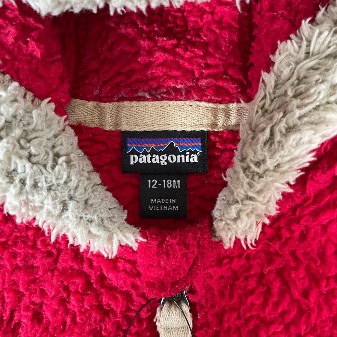키즈 파타고니아 레드배색 베어후드 후리스 후드집업 상품이미지4