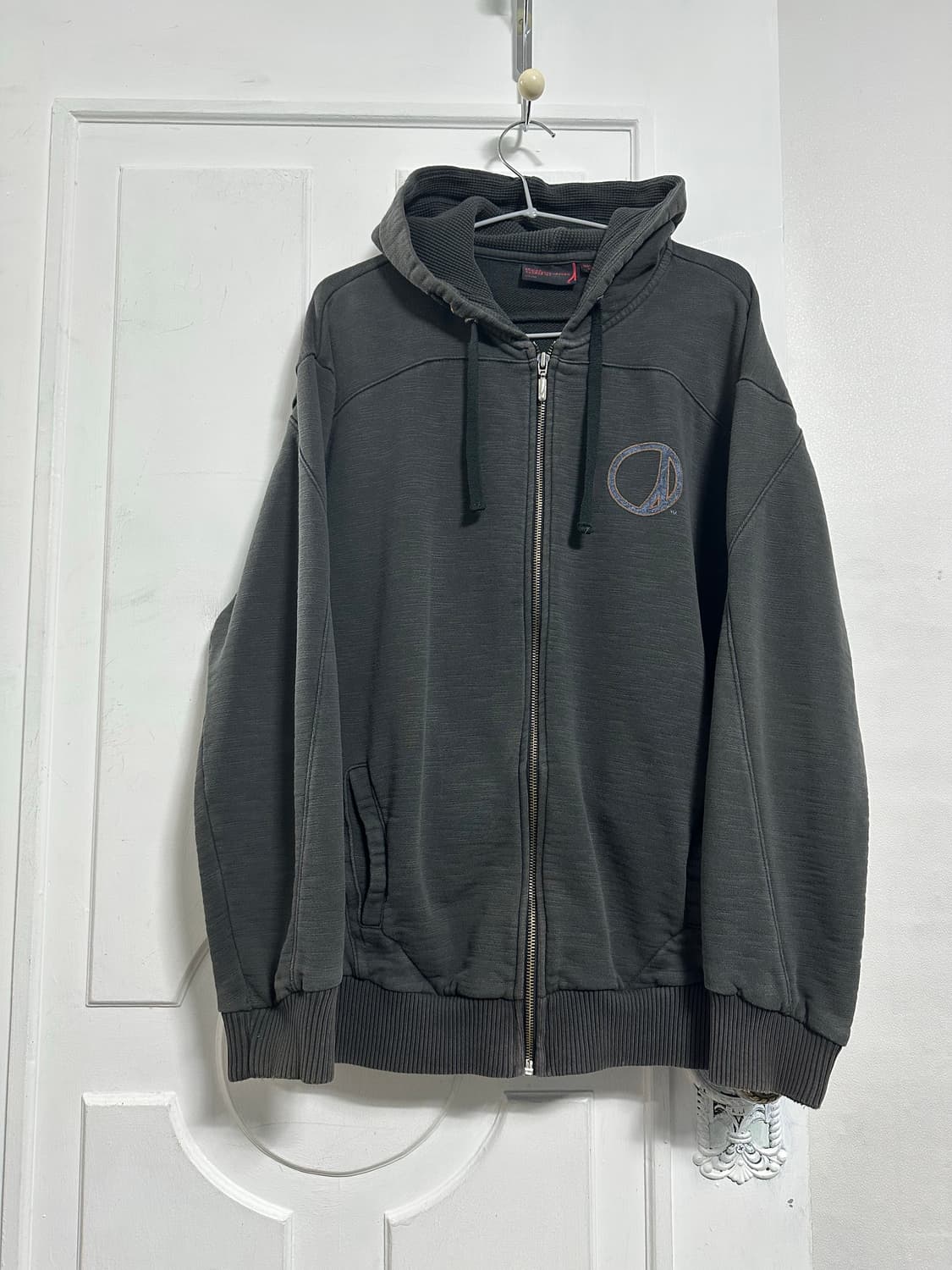 리바이스 엔지니어드 후드집업 상품이미지1